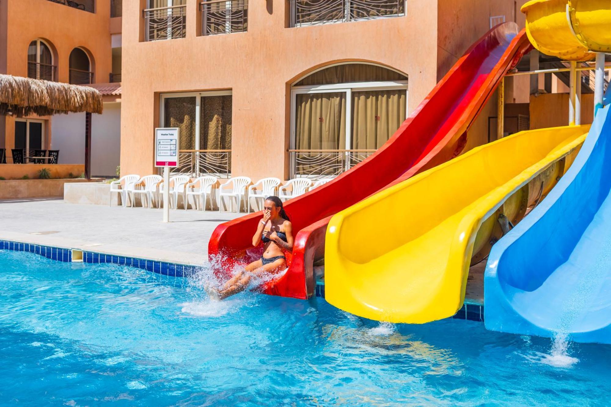 La Rosa Boho Aqua Park Hotel Хургада Екстериор снимка